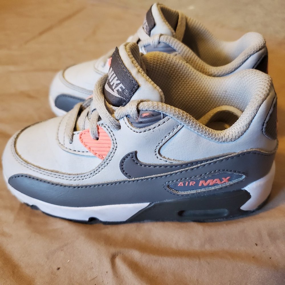 31) NIKE Kids Air Max 90 Leather Sz. 9C - Picture 4 of 6